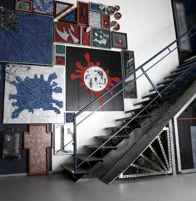 Amazing Artist loft with industrial, dystopian, and steampunk setsAmazing Artist loft with industrial, dystopian, and steampunk sets基础图库0